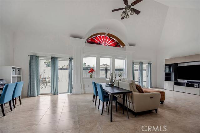 Upland, CA 91786,1363 N San Antonio Ave