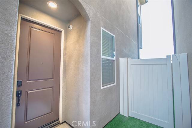 Pacoima (los Angeles), CA 91331,10348 Diamond Way