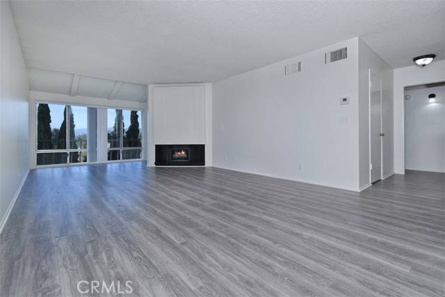 Sherman Oaks, CA 91607,12830 Burbank Boulevard #301