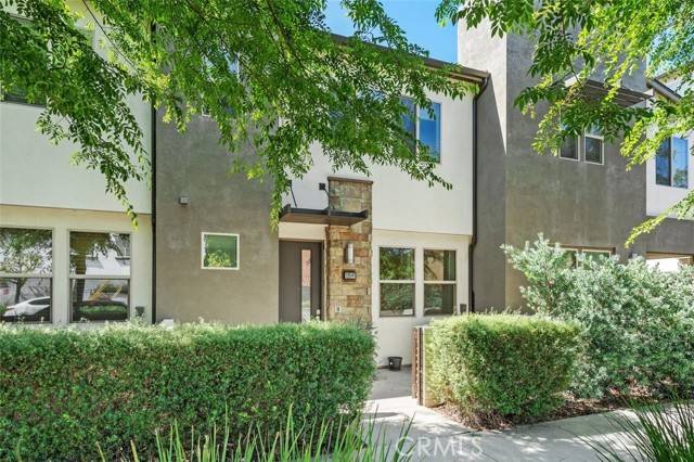 Northridge (los Angeles), CA 91324,19541 Cardigan Drive