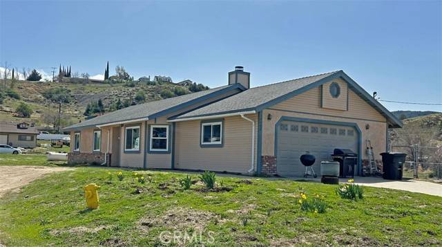 Lake Hughes, CA 93532,14402 Boxtree Street