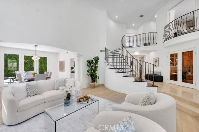 Topanga (los Angeles), CA 90290,21141 Brunnell Court