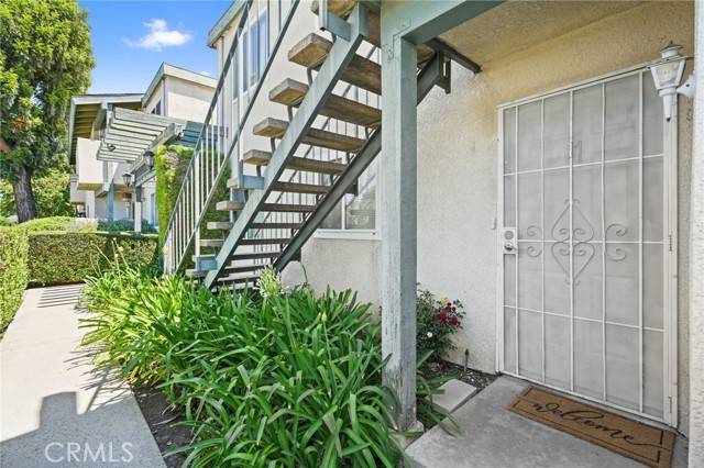 Granada Hills (los Angeles), CA 91344,10636 Woodley Avenue #1