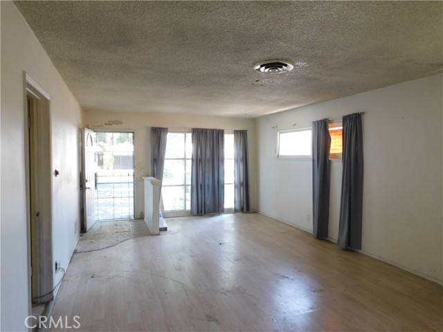 Northridge (los Angeles), CA 91325,8553 Chimineas Avenue