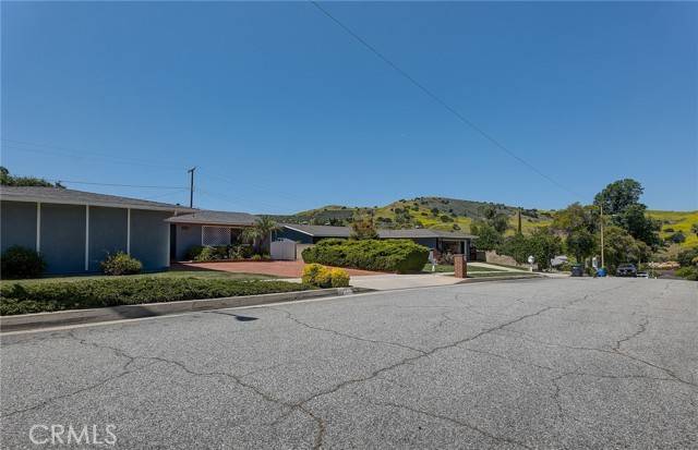 Calabasas, CA 91302,26134 Roymor Drive