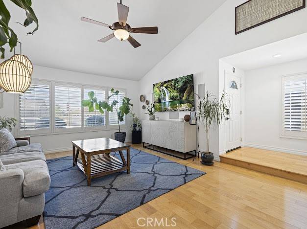 Saugus (santa Clarita), CA 91350,27214 Corry Place