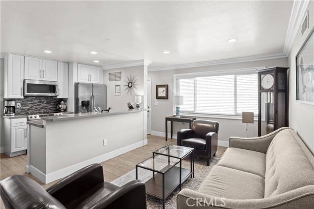 Newbury Park (thousand Oaks), CA 91320,613 Avenida De La Plata