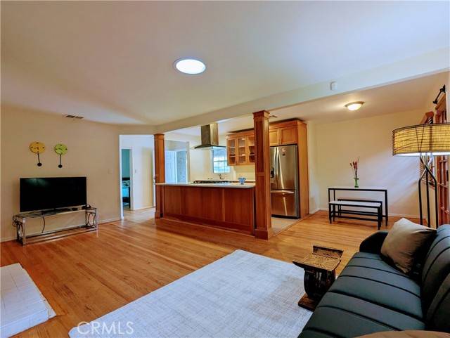 Sherman Oaks, CA 91411,15123 Killion Street