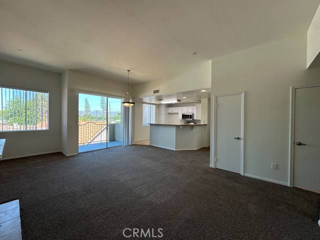 Canoga Park (los Angeles), CA 91303,7551 Jordan Avenue #405