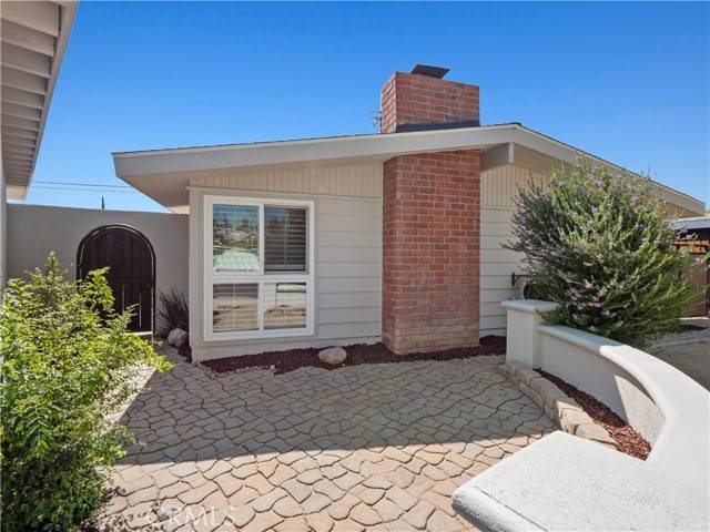 Saugus (santa Clarita), CA 91350,27545 Santa Clarita Road