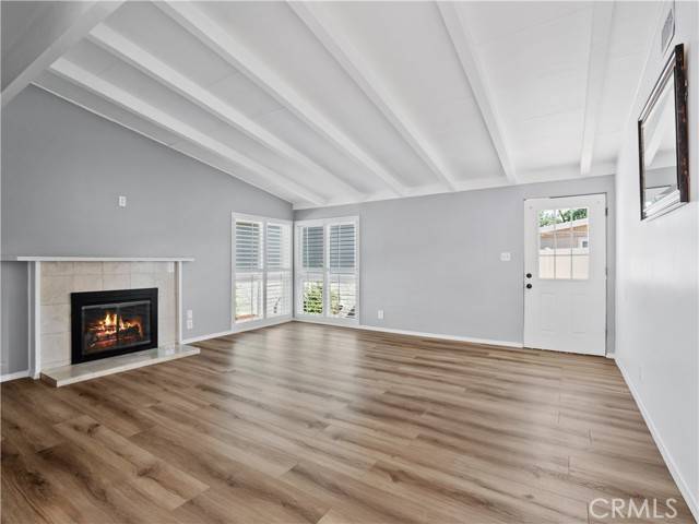Saugus (santa Clarita), CA 91350,27545 Santa Clarita Road