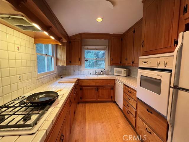 Sherman Oaks, CA 91403,14807 Round Valley Drive