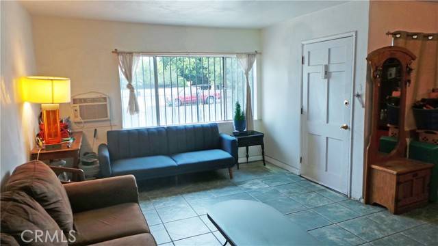 Pacoima (los Angeles), CA 91331,13912 Daventry Street