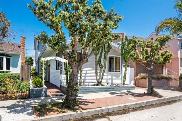 Manhattan Beach, CA 90266,537 3rd Street