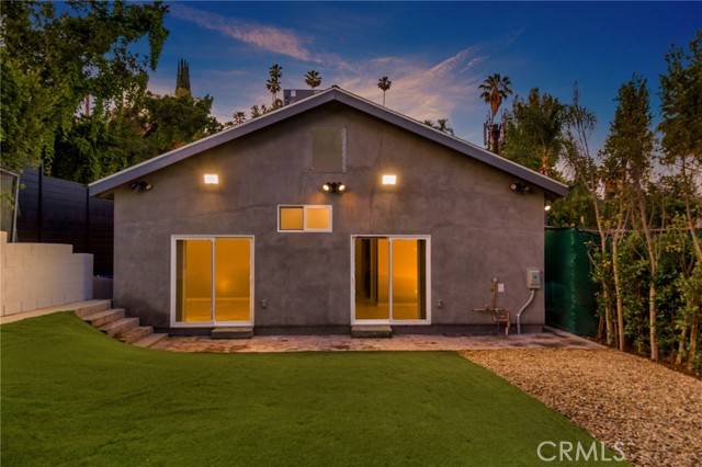 Tarzana (los Angeles), CA 91356,19626 Rosita Street