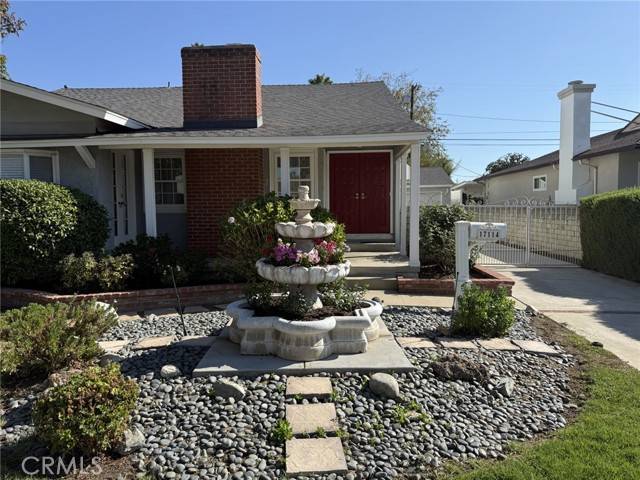 Los Angeles, CA 91406,17114 Vose Street