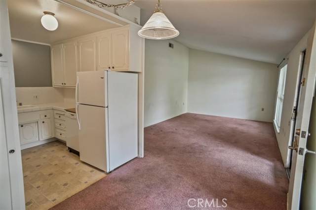 Newhall (santa Clarita), CA 91321,19126 Avenue Of The Oaks #A