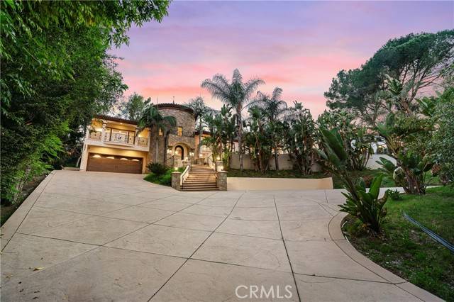 Tarzana (los Angeles), CA 91356,19554 Wells Drive