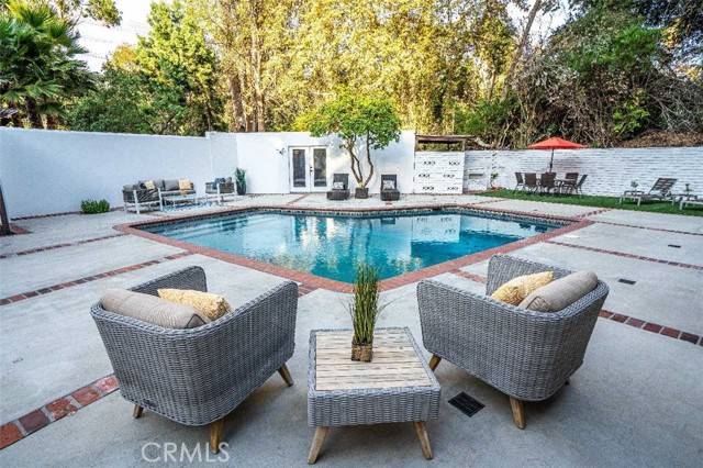 Studio City (los Angeles), CA 91604,3183 N Laurel Canyon Blvd