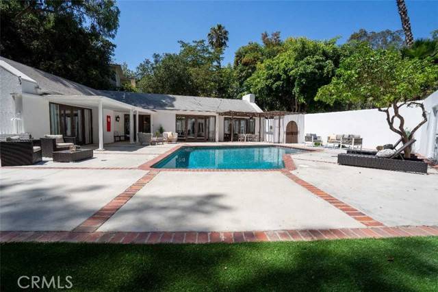 Studio City (los Angeles), CA 91604,3183 N Laurel Canyon Blvd