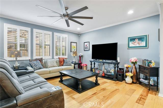 Saugus (santa Clarita), CA 91350,22124 Barrington Way