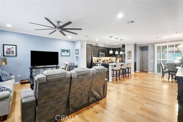 Saugus (santa Clarita), CA 91350,22124 Barrington Way