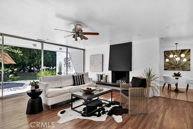 Woodland Hills (los Angeles), CA 91364,5217 Canoga Avenue