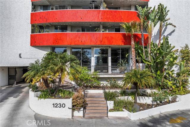 West Hollywood, CA 90069,1230 Horn Avenue #101
