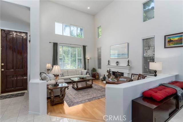 West Hills (los Angeles), CA 91307,7371 Westcliff Drive