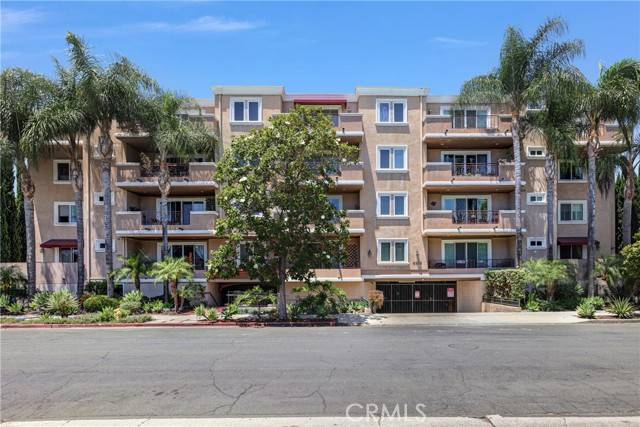 Sherman Oaks, CA 91403,4533 Vista Del Monte Avenue #201