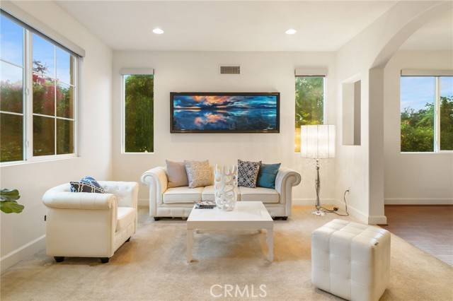 Tarzana (los Angeles), CA 91335,18141 Topham Street
