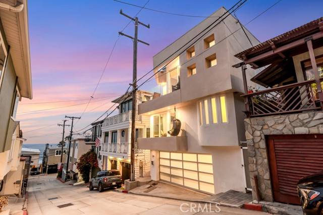 Manhattan Beach, CA 90266,129 Moonstone Street