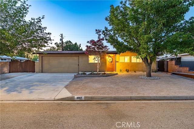 Lancaster, CA 93536,2017 W Newgrove Street