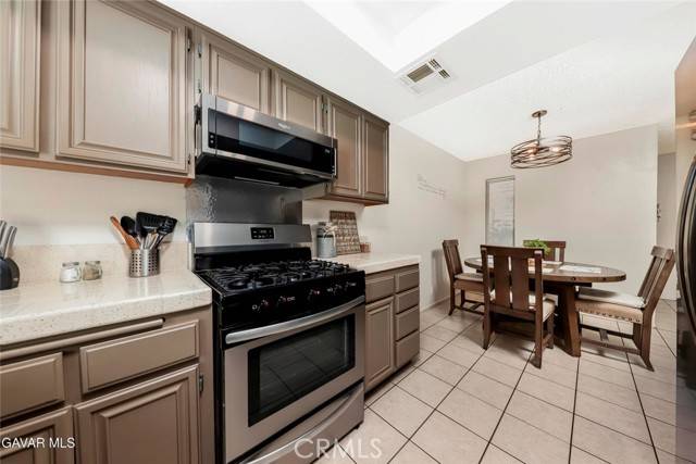 Lancaster, CA 93534,425 W Avenue J5 #36