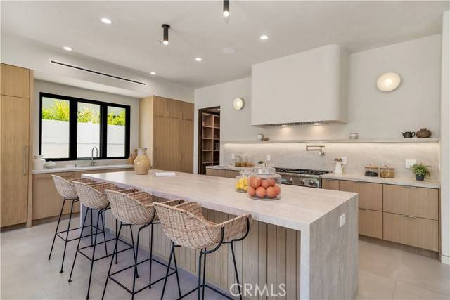 Studio City (los Angeles), CA 91604,4320 Teesdale Avenue