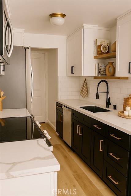 Sherman Oaks, CA 91423,4487 Colbath Avenue #101