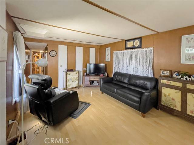 Sunland (los Angeles), CA 91040,10711 Sherman Grove Avenue #13