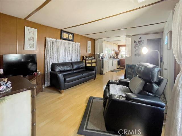 Sunland (los Angeles), CA 91040,10711 Sherman Grove Avenue #13