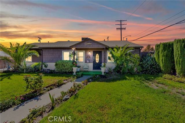 North Hollywood (los Angeles), CA 91605,8253 Beeman Avenue