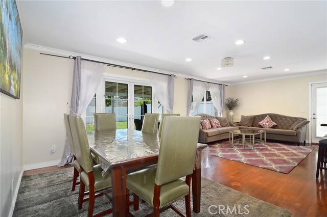 West Hills (los Angeles), CA 91307,24208 Gilmore Street