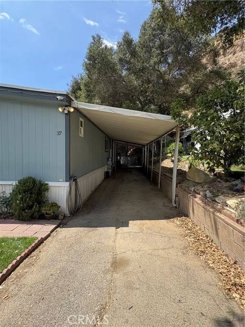 Newhall (santa Clarita), CA 91321,23500 The Old Road #37