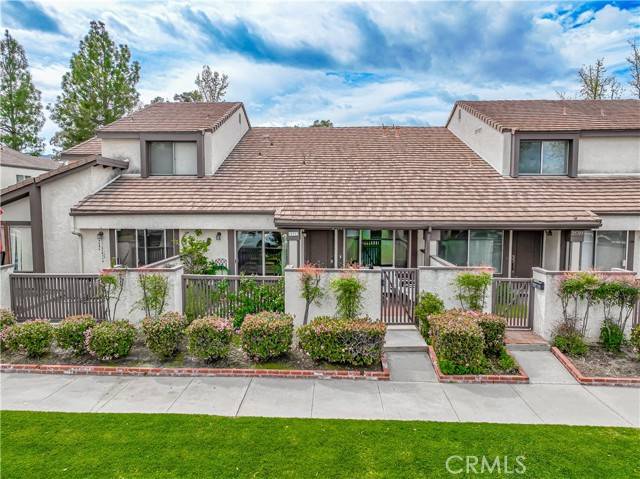 Valencia (santa Clarita), CA 91355,25713 Vista Fairways Drive