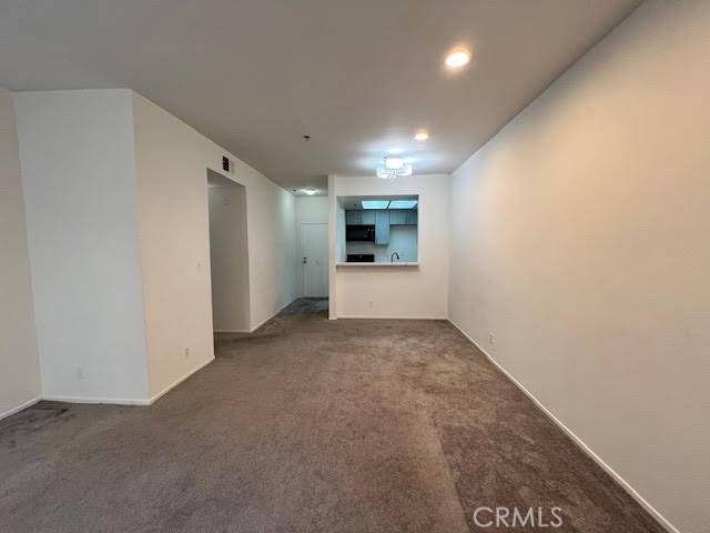 Reseda (los Angeles), CA 91335,19350 Sherman Way #125