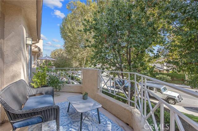 Valencia (santa Clarita), CA 91355,23933 Del Monte Drive #19