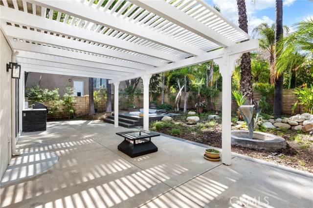 Calabasas, CA 91302,4271 Park Paloma