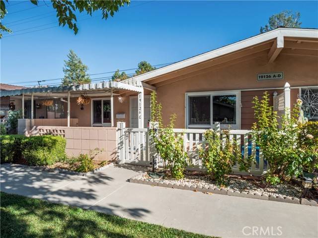 Newhall (santa Clarita), CA 91321,19126 Avenue of the Oaks #C