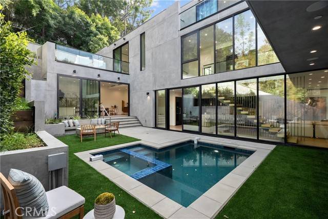 Studio City (los Angeles), CA 91604,3670 Buena Park Drive