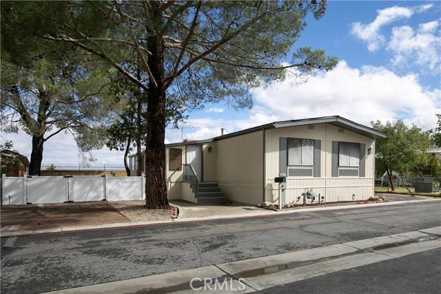 Lancaster, CA 93535,45800 Challenger #118