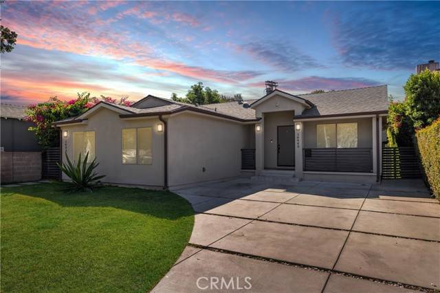 Van Nuys (los Angeles), CA 91405,14940 Hartland