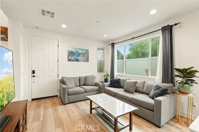 Simi Valley, CA 93065,1740 Heywood St #B